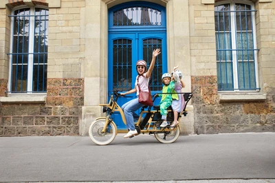 Comment choisir entre un vélo et une trottinette électrique ?