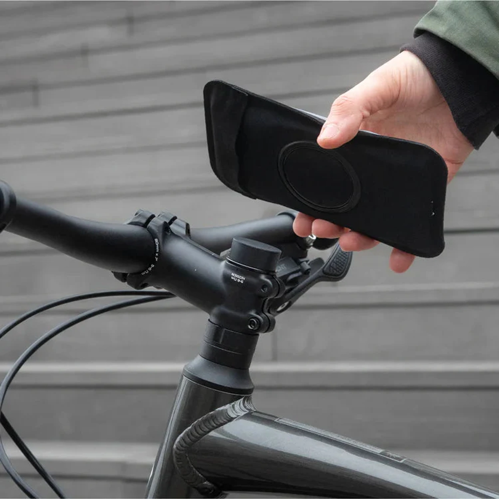 Doorslay Support Téléphone Vélo Potence Universel Réglable - Fixation GPS Vélo De Montagne