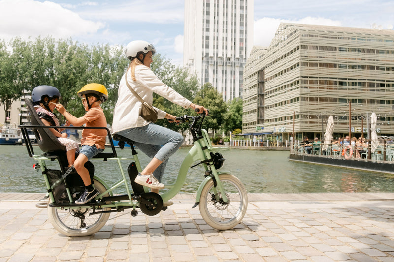 À partir de quel âge utiliser une remorque vélo bébé et quelles sont les alternatives ?